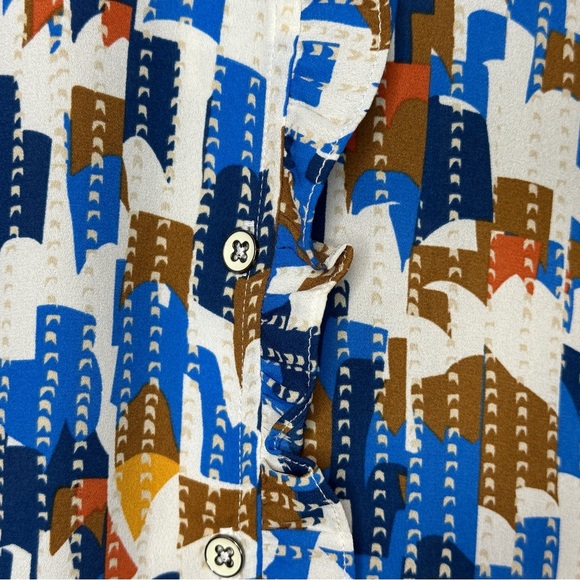 CAbi Jigsaw Top | Patterned Sleeveless Blouse | Blue, Brown, White Spring 6106 - Picture 10 of 13